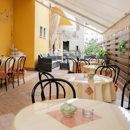 Hotel Nelson 3*