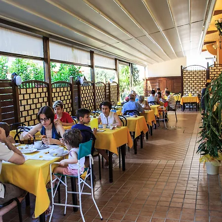 호텔 Nelson 알바아드리안티카